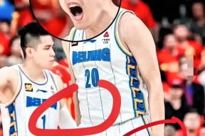 爱游戏网址 -北京国安赛后谢场