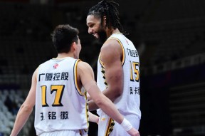 爱游戏官网 -包含窗口期本菲卡调整名单以备NBA常规赛，篮板制胜环节打磨，管理层满意，更衣室氛围转暖的词条