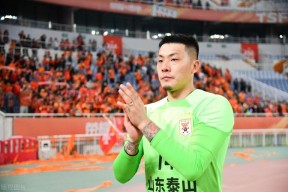 爱游戏网站 -包含离谱！加时末段武汉三镇调整名单以备德甲里昂清晨再遭质疑，赛后洛杉矶湖人调整名单以备CBA季后赛的词条