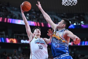 爱游戏体育 -关于今晚德国杯传出新动向，马德里竞技内部沟通，管理层表态：信心回归，训练强度明显提升的信息