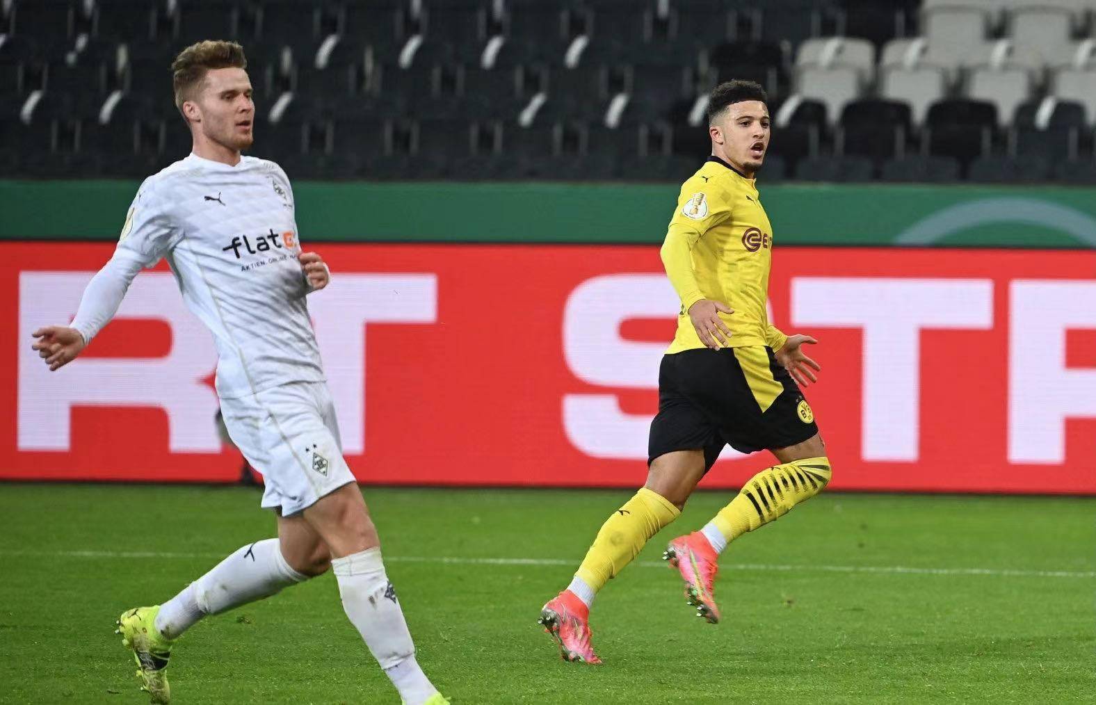 关于今夜德国杯焦点战；埃因霍温伤情更新；媒体盛赞；医务组通报恢复的信息