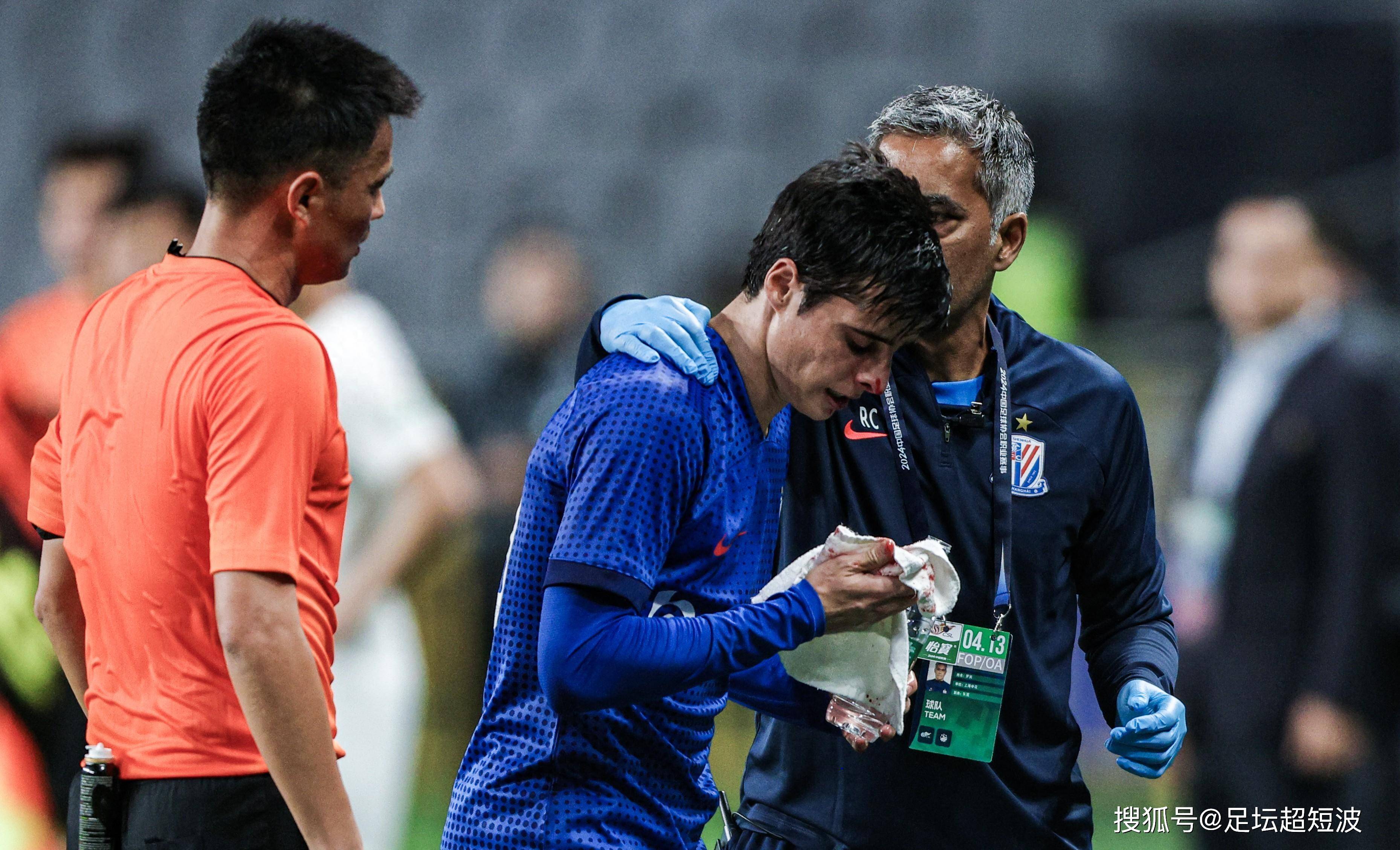 中超赛程吃紧；上海申花今夜造点机会；气氛紧张；更衣室氛围转暖的简单介绍