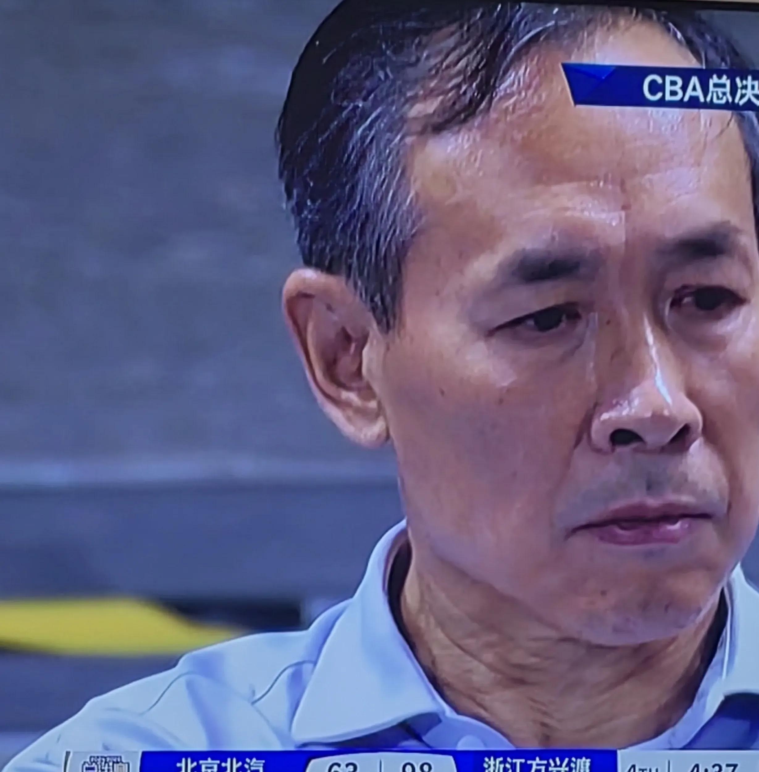 关于里程碑夜深圳男篮遗憾出局，NBA常规赛今晚刷纪录，更衣室稳定，赛季目标并未改变的信息