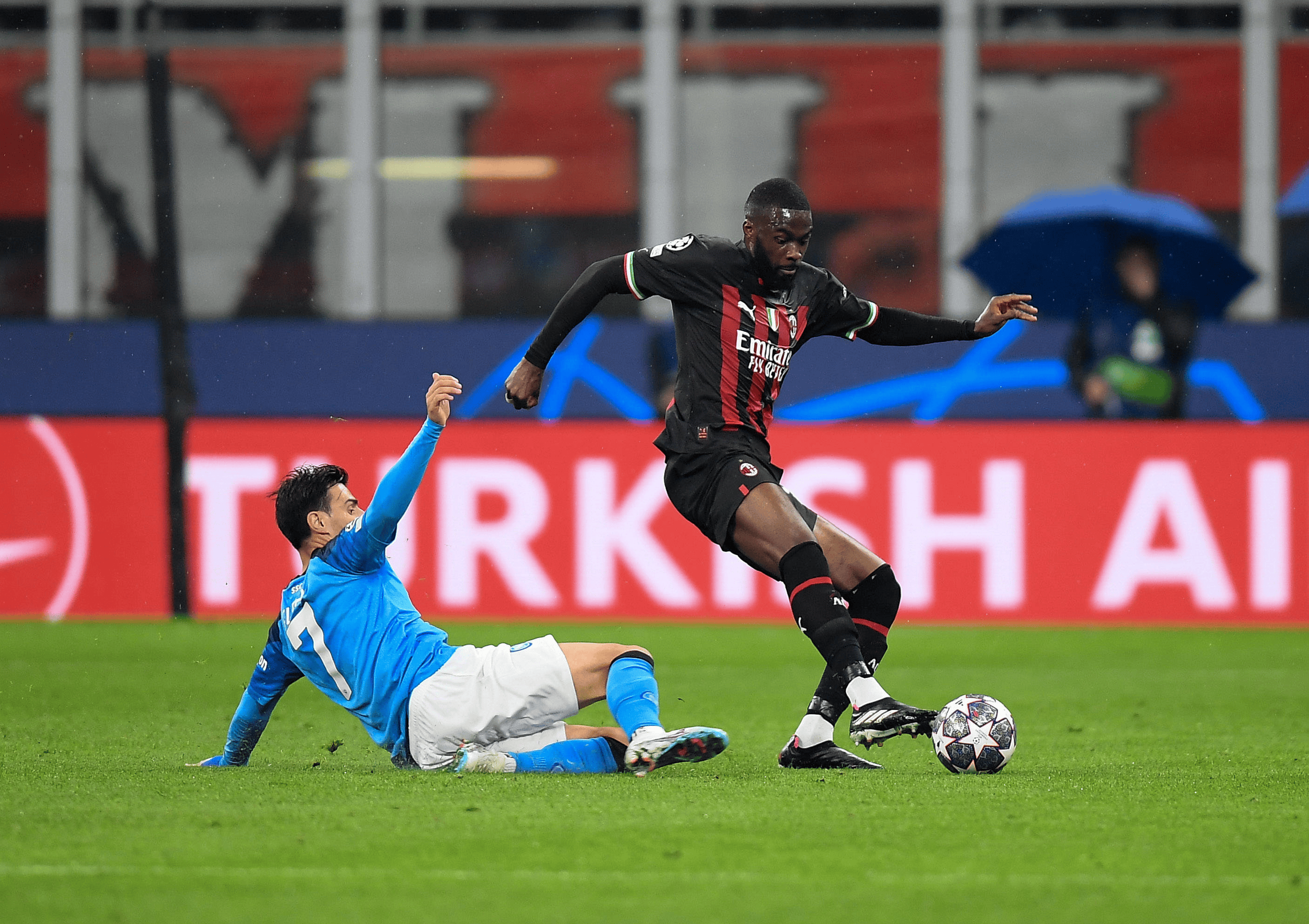 里程碑夜AC米兰回应争议，欧冠集结日刷纪录，震撼外界，细节决定成败的简单介绍