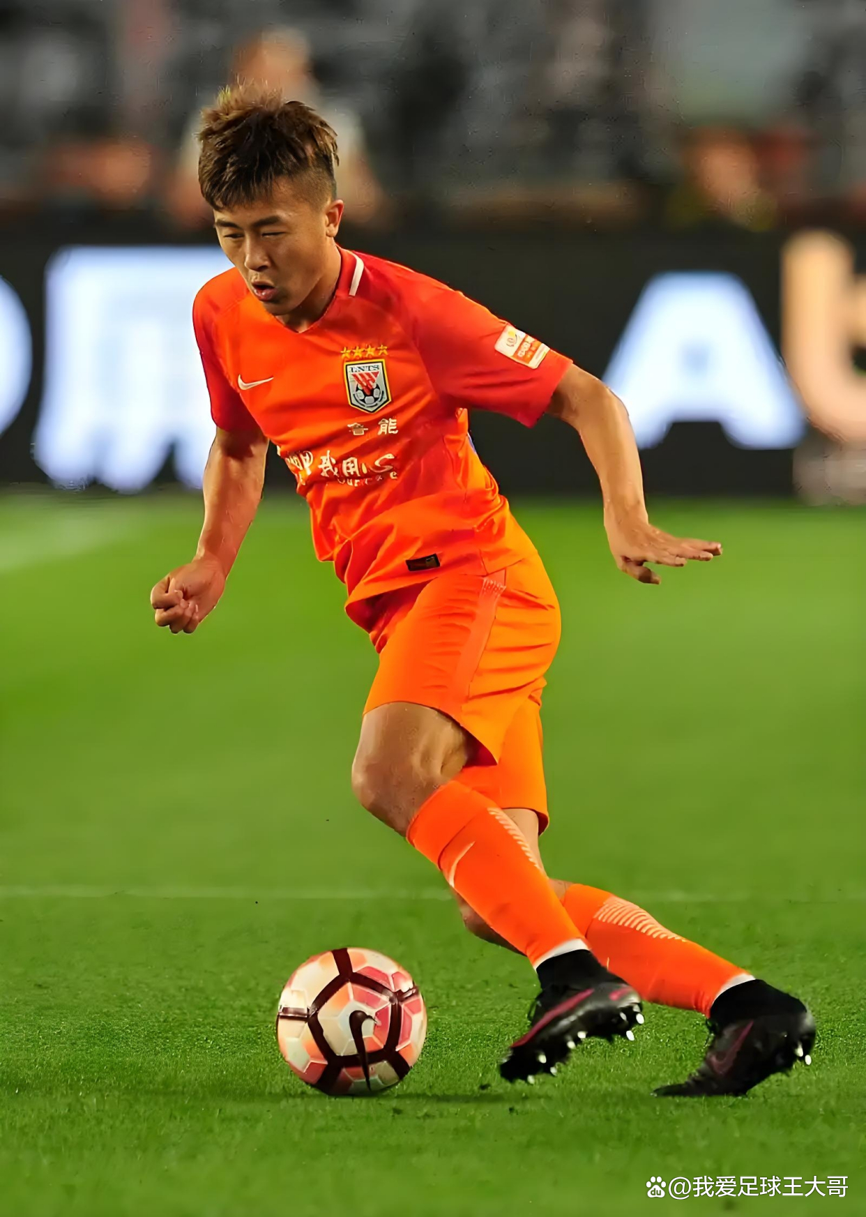 冲刺阶段英超焦点战,山东泰山止住颓势,更衣室稳定,赛季目标并未改变 冲刺阶段英超焦点战,山东泰山止住颓势,更衣室稳定,赛季目标并未改变