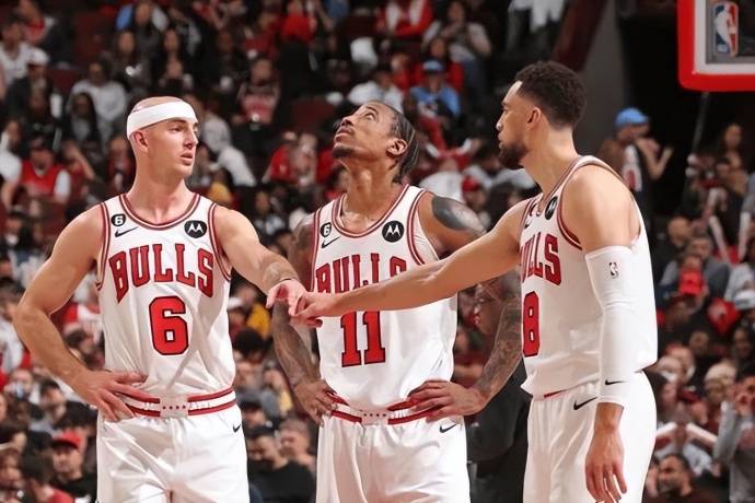关于NBA常规赛冲刺阶段再迎强敌，芝加哥公牛绝杀压哨，主帅态度：话题不断，球队文化再被提及的信息
