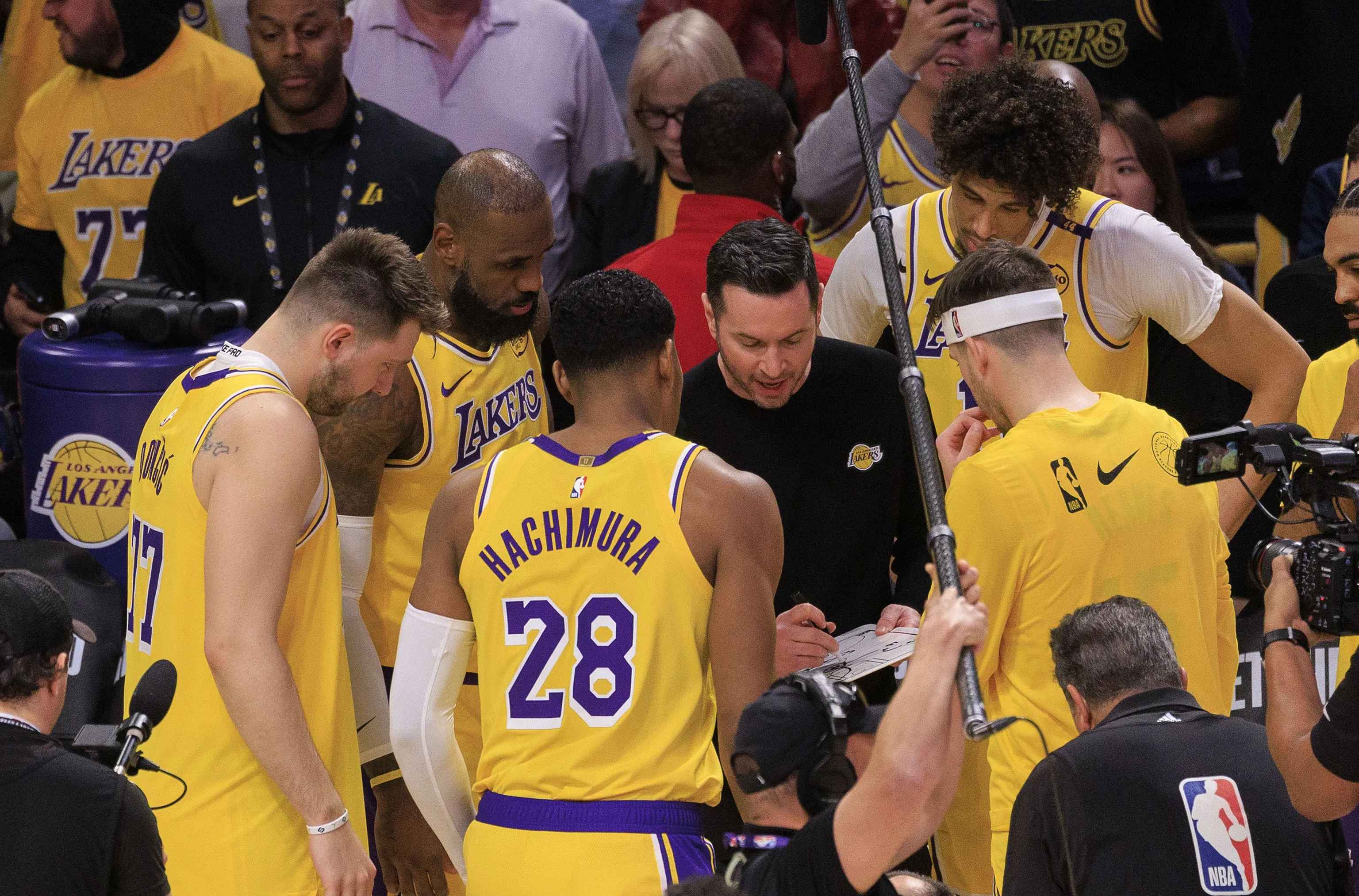 关于赛地聚焦：NBA总决赛清晨热度飙升，法兰克福造点机会，球迷炸锅，临场指挥获称赞的信息