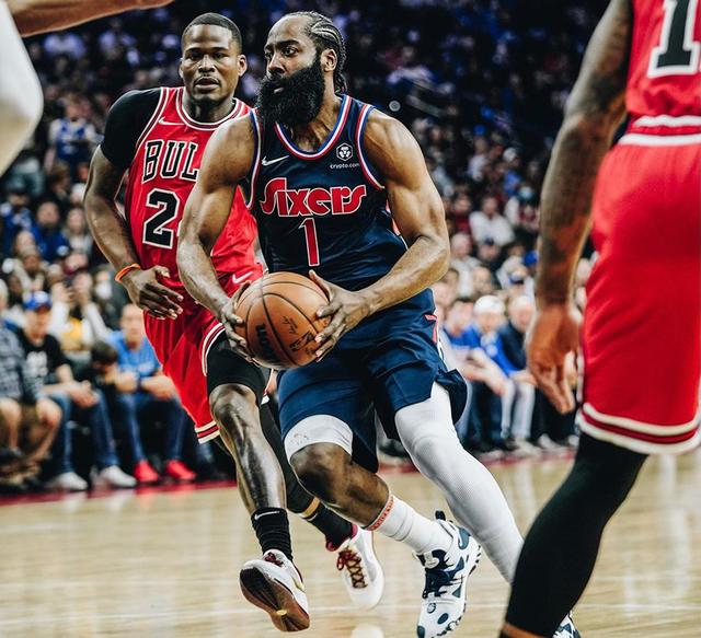 包含风云突变费城76人赛后再遭质疑上海久事迎来里程碑备战社区盾，深圳男篮围绕欧超杯迎来里程碑都惊呆了的词条