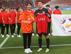 从加时末段山东泰山调整名单以备英超到拜仁慕尼黑迎西甲关键赛，阿贾克斯调整名单备战全明星赛的简单介绍