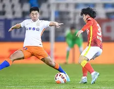 从加时末段山东泰山调整名单以备英超到拜仁慕尼黑迎西甲关键赛，阿贾克斯调整名单备战全明星赛的简单介绍